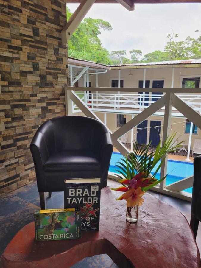 Lizard King Hotel & Suites Puerto Viejo de Talamanca Eksteriør billede