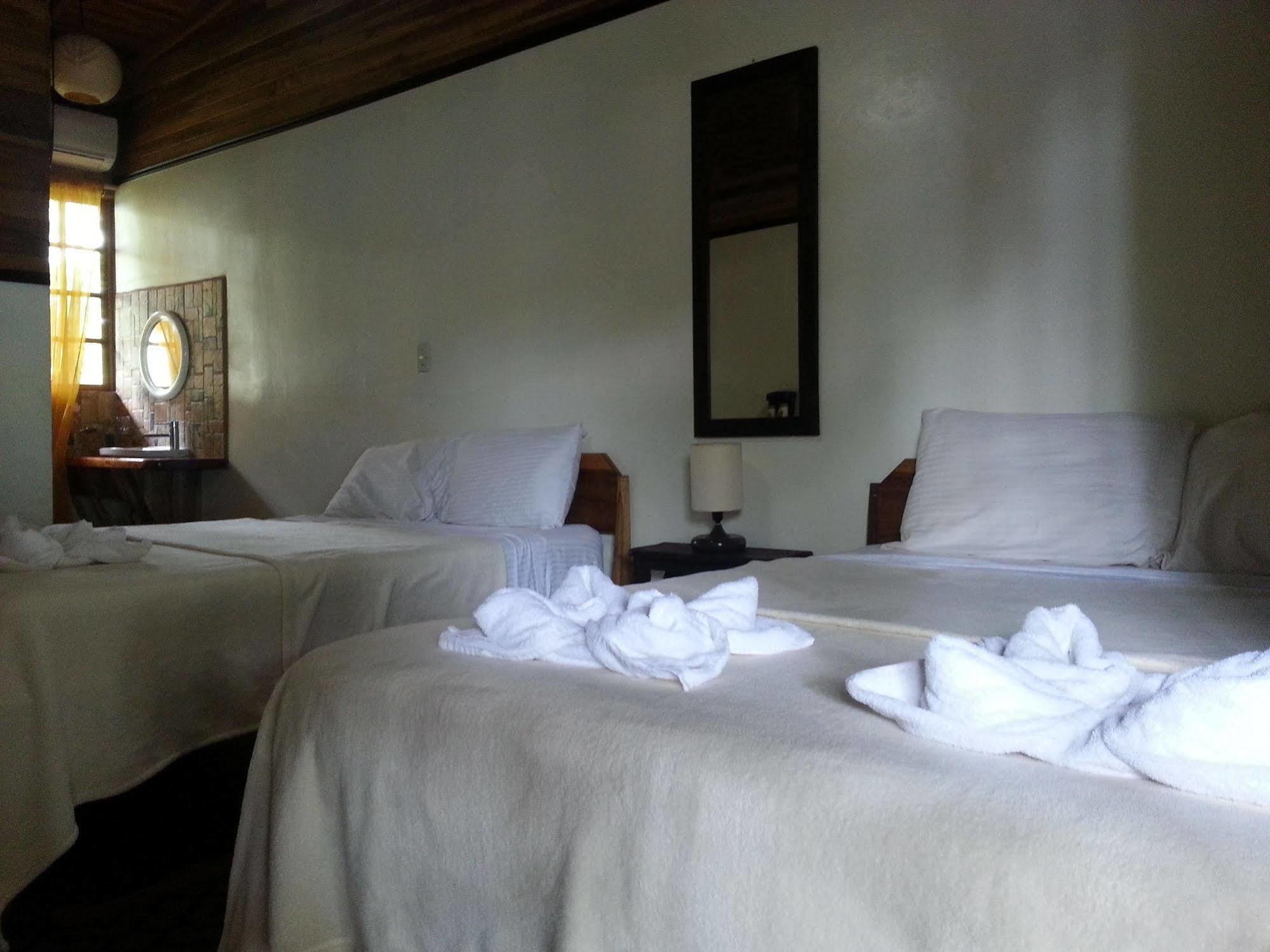 Lizard King Hotel & Suites Puerto Viejo de Talamanca Eksteriør billede